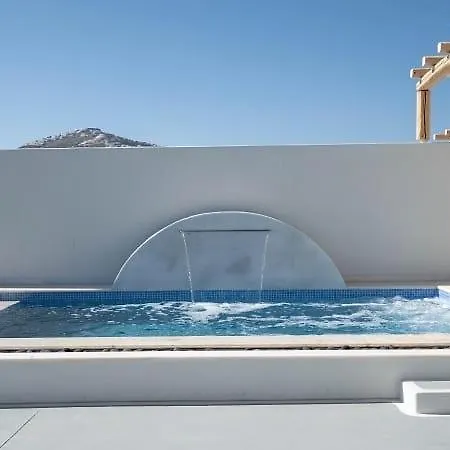 Lovely Santorini - 2 Bedroom - Private Jacuzzi And Charismatic Interior - Vothonas 아이아파라셰비